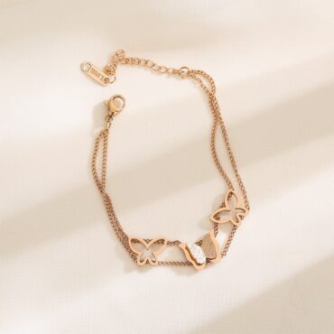Clover Gold Necklace