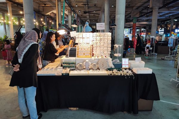 Ant's Dream Bazaar