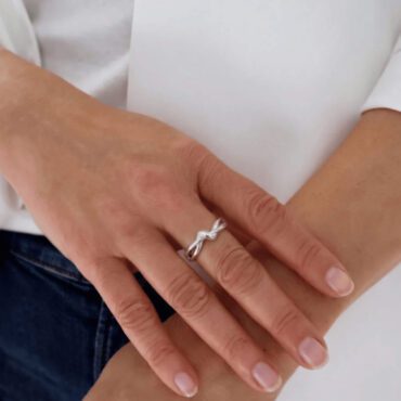 Single Twist Ring