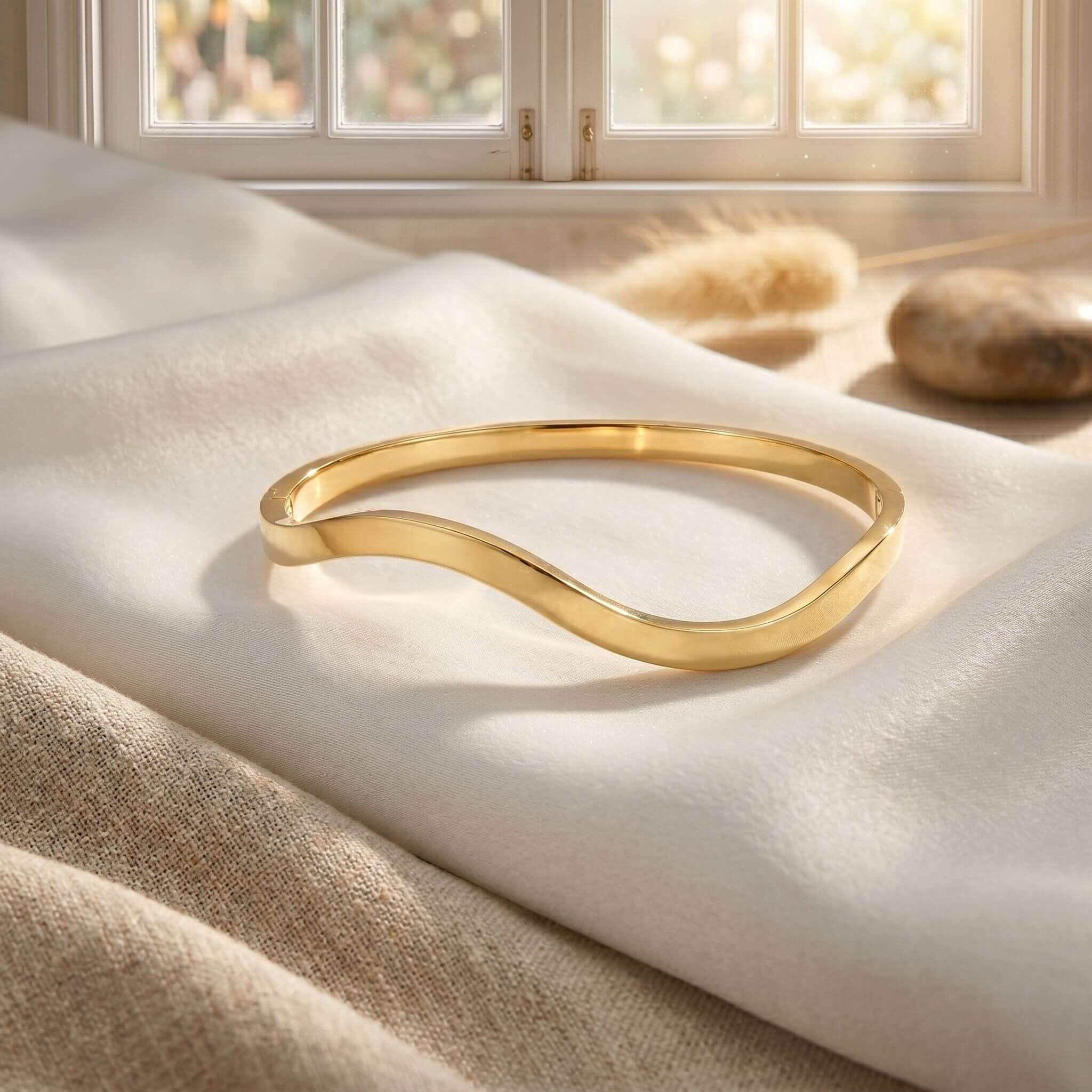 Wave Shape Bangle 4mm