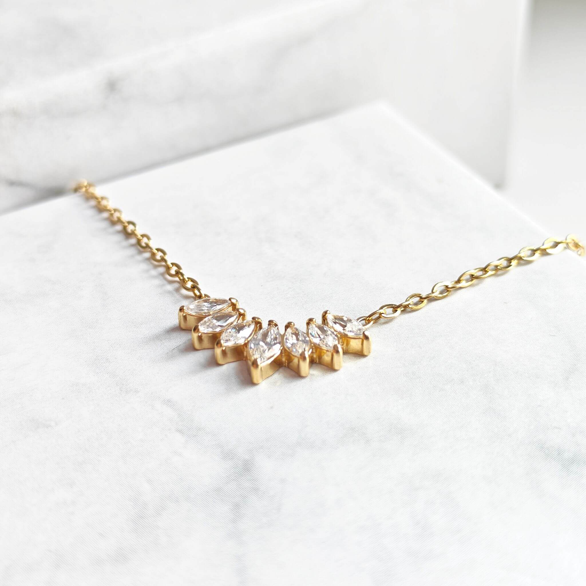 N0004 Marquise Leaf Cluster Necklace 03