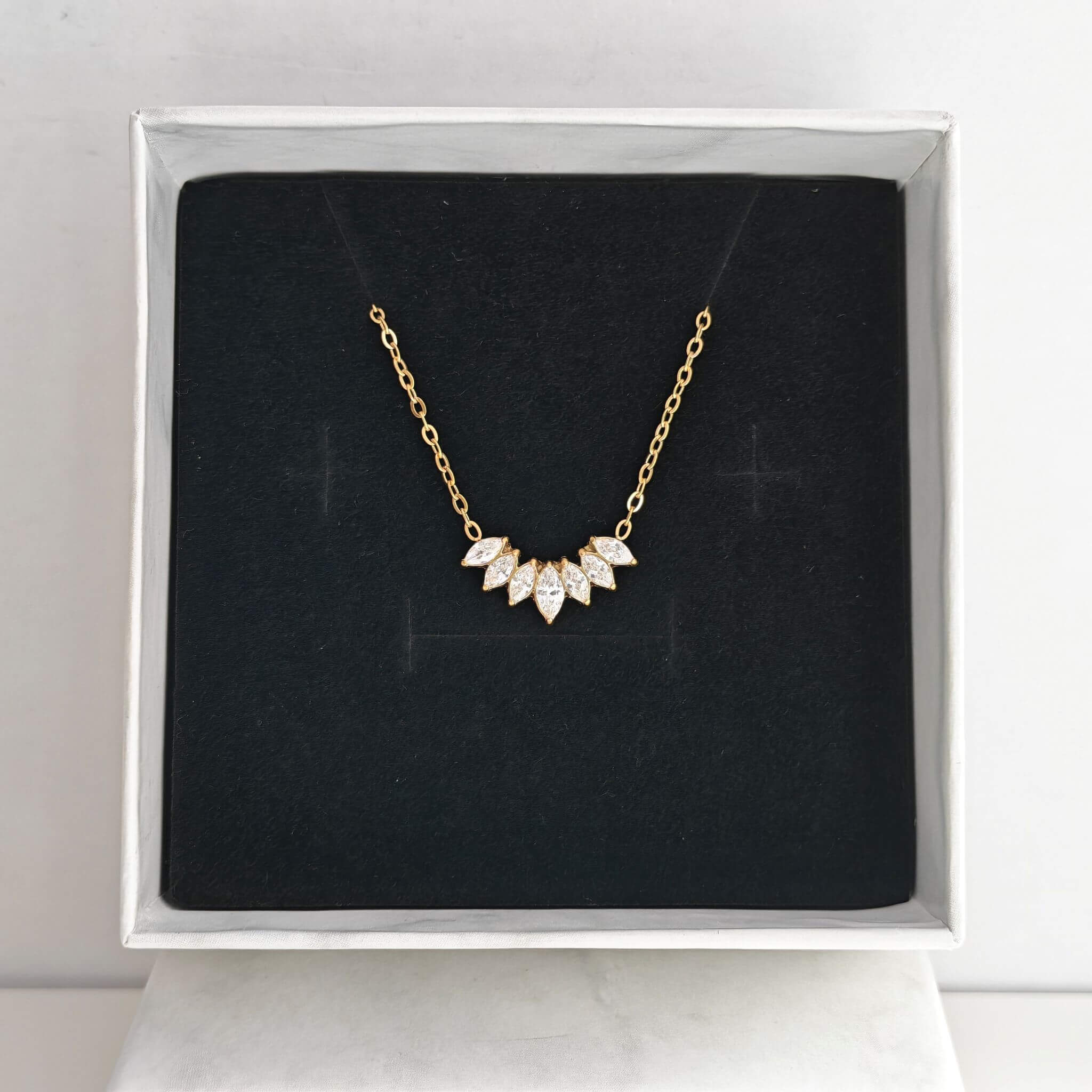 N0004 Marquise Leaf Cluster Necklace 05