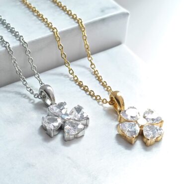N0005 Four Leaf Clover Heart Necklace 03