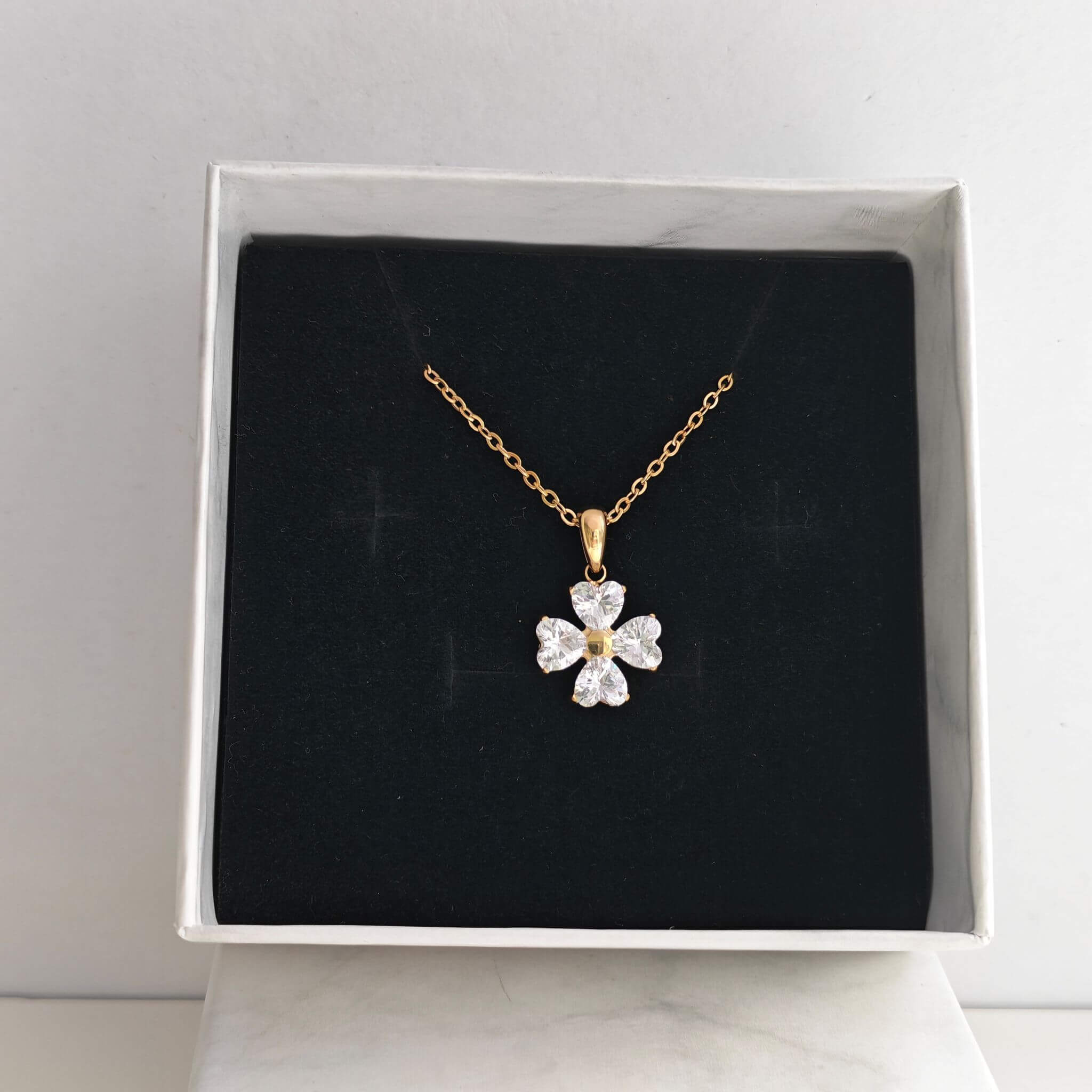 Four Leaf Clover Heart Necklace - Image 7