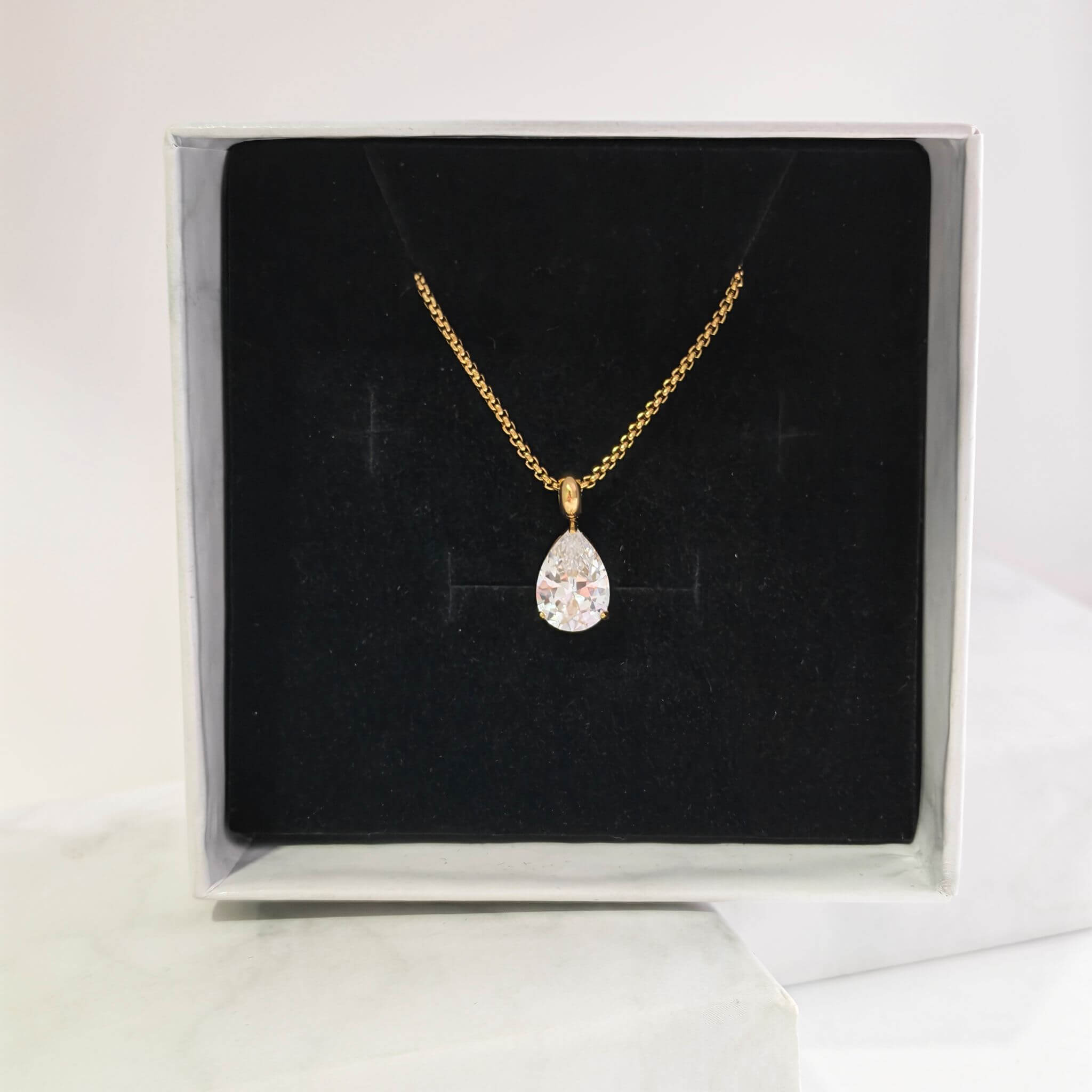 N0010 Pear Cubic Zirconia Solitaire Necklace 06