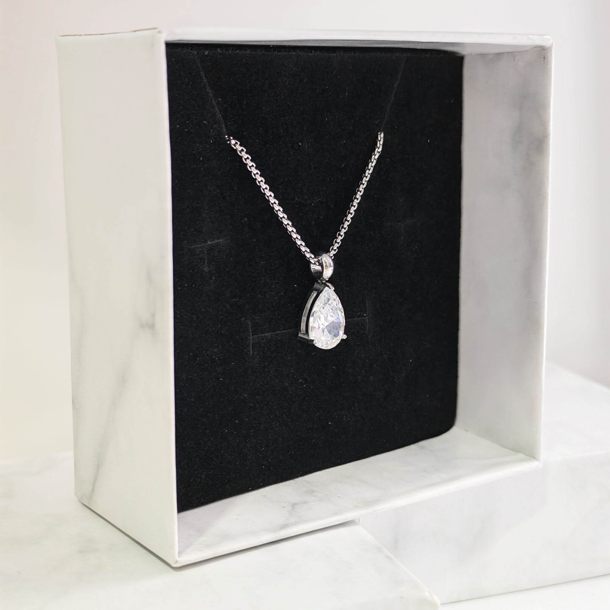 N0010 Pear Cubic Zirconia Solitaire Necklace 09