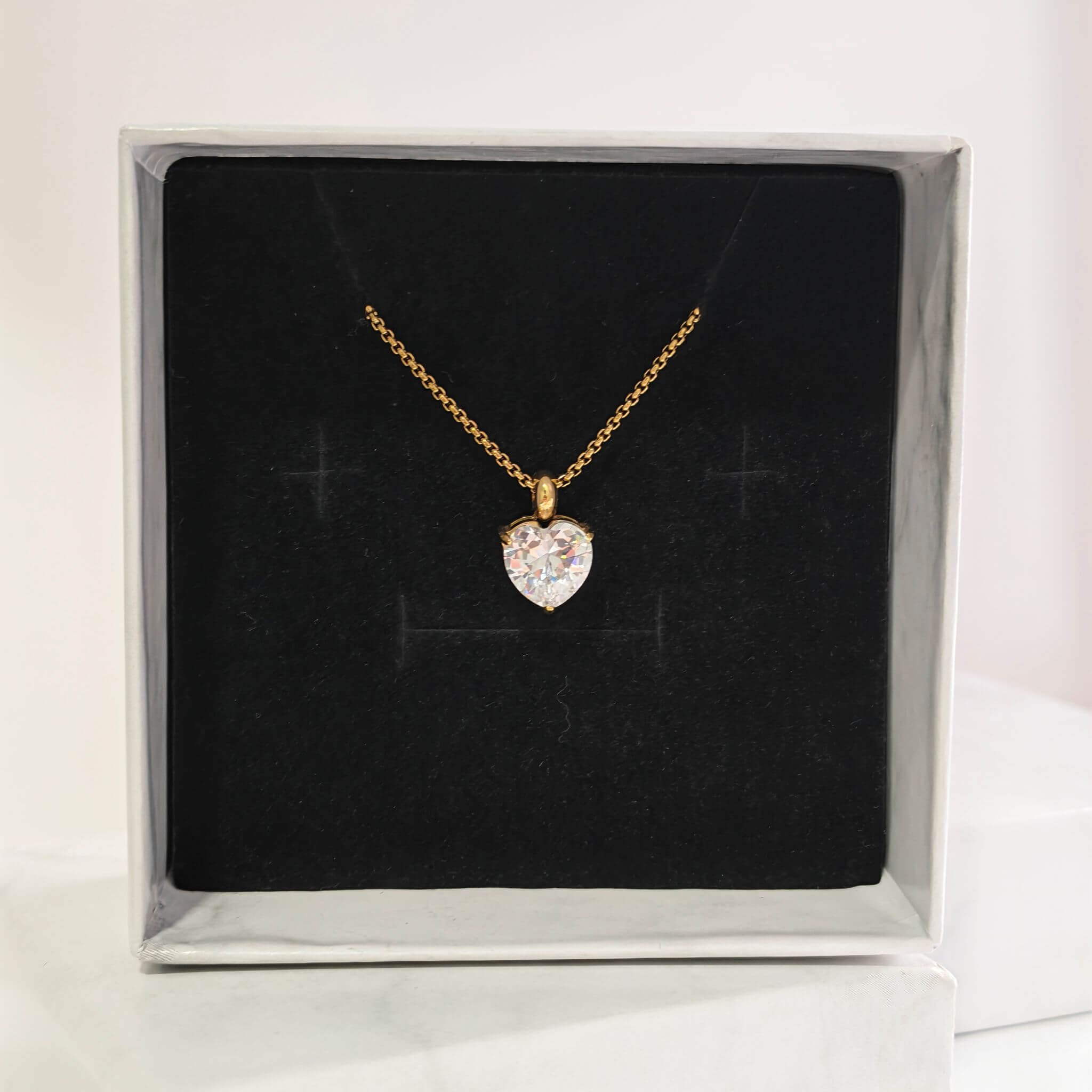 N0011 Heart Cubic Zirconia Solitaire Necklace 05