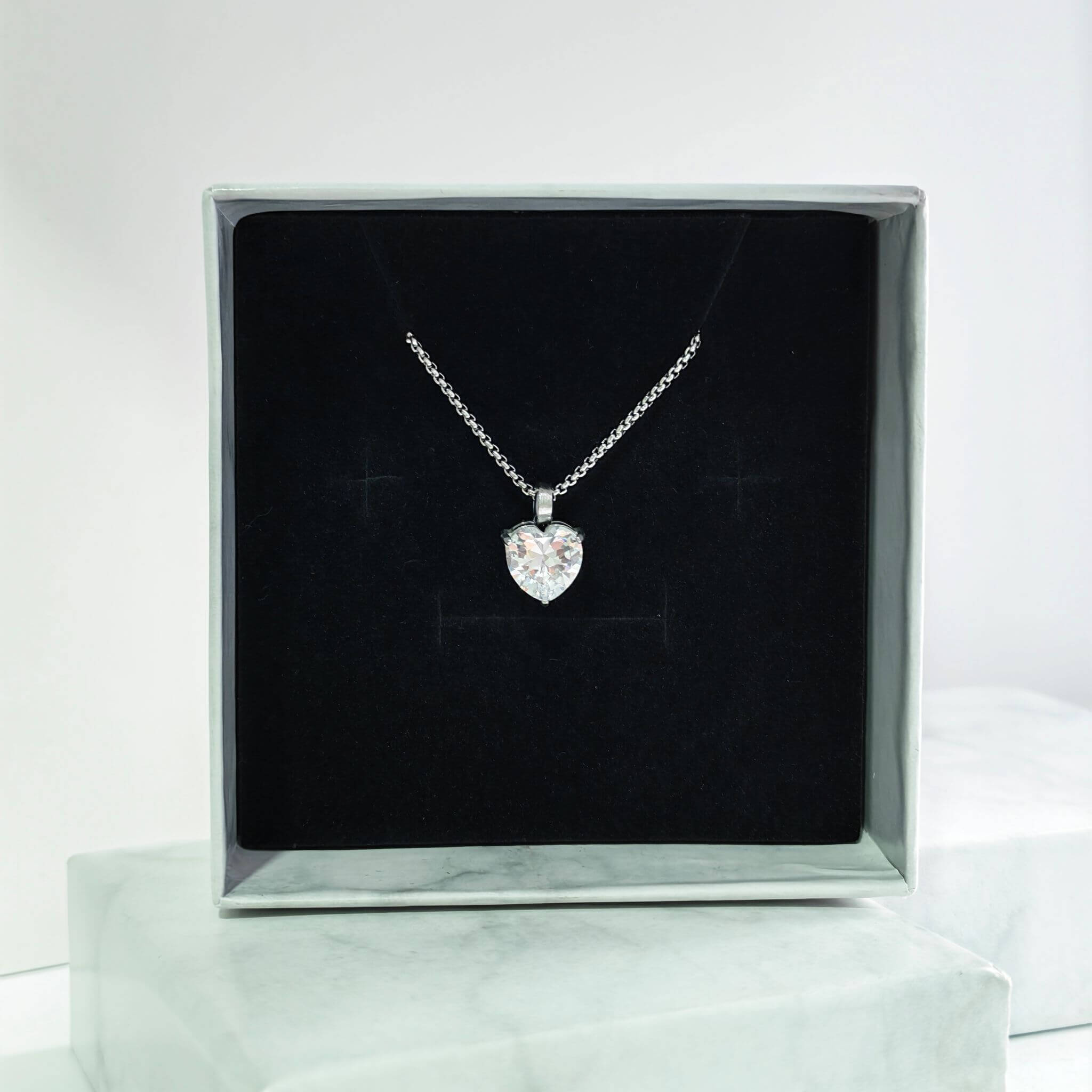 N0011 Heart Cubic Zirconia Solitaire Necklace 06