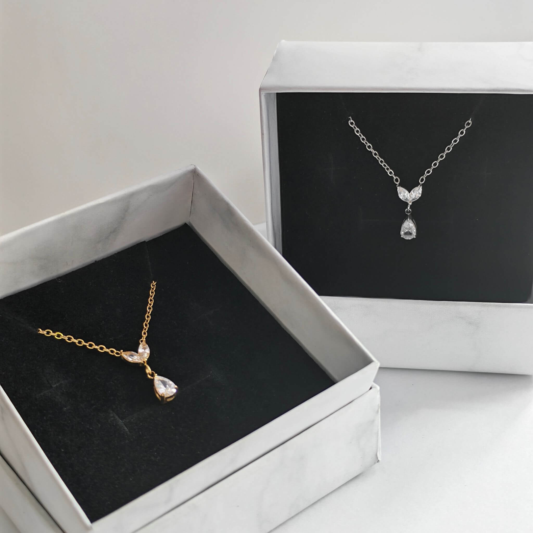 N0014 Dainty Drop Leaf Necklace 04