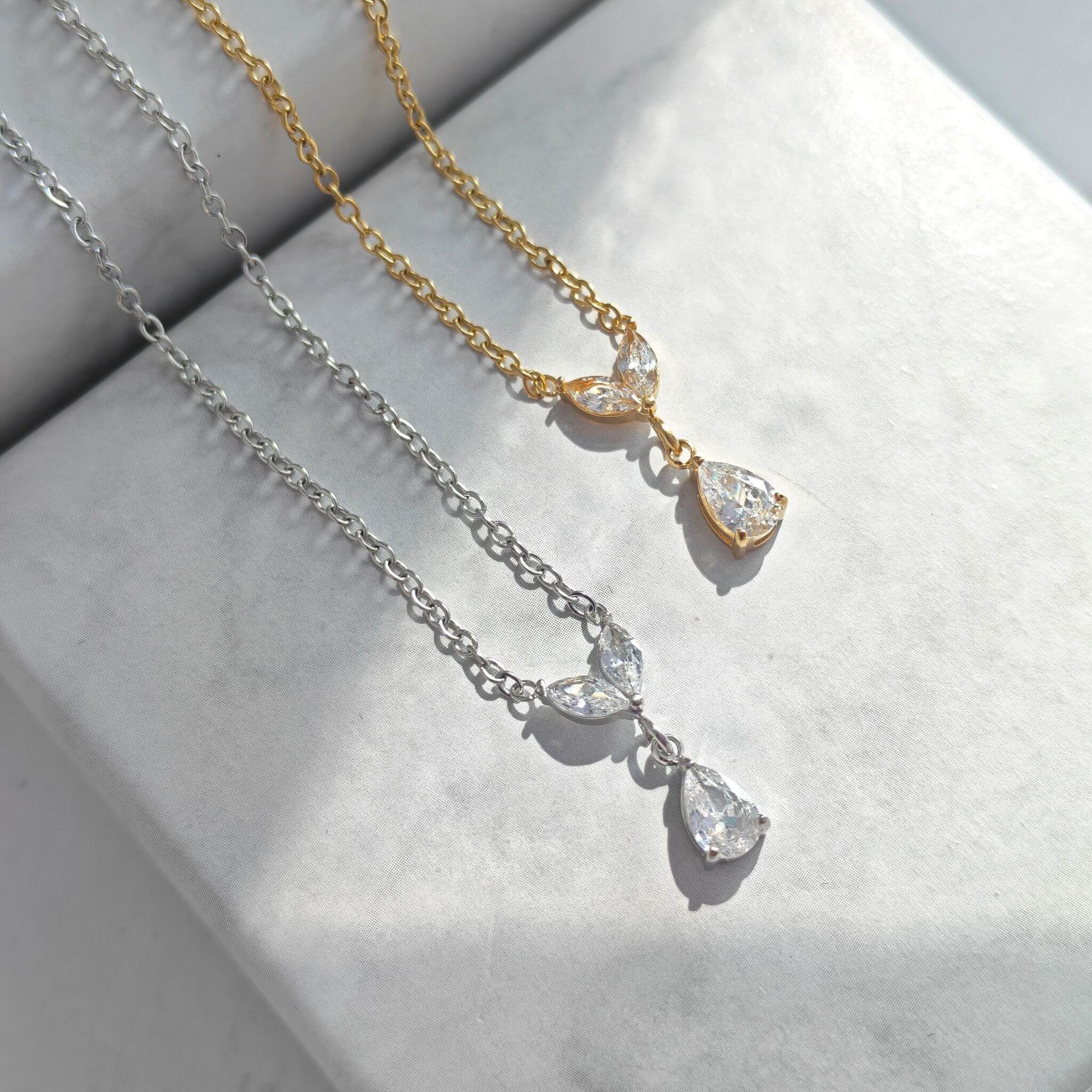 N0014 Dainty Drop Leaf Necklace 07