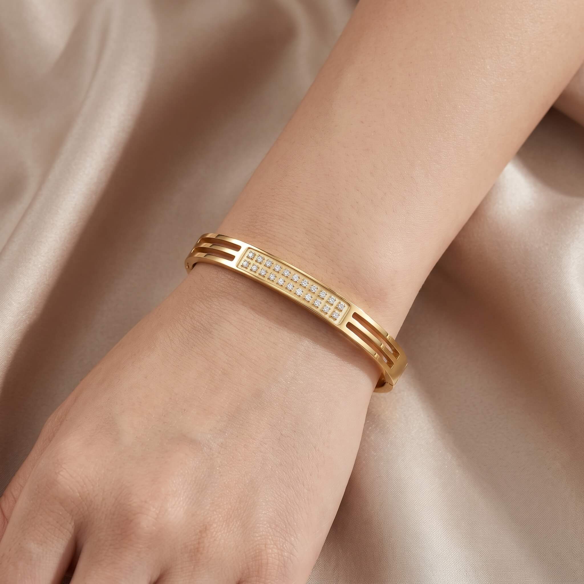 G18 Hollow Dual Band Cubic Zirconia Bangle 03