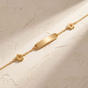 B10 Engravable Floral Nameplate Bracelet