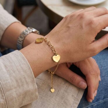 B11 Double Heart Dangle Bracelet 01